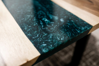 Resin Art® Deep Pour Epoxy Resin: Ideal for river tables, woodworking, and deep casts. Crystal clear, bubble-free, durable.